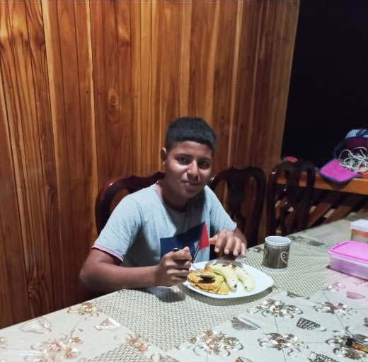 Madre de Milton Carcamo Laje exige respuestas para encontrar a su hijo